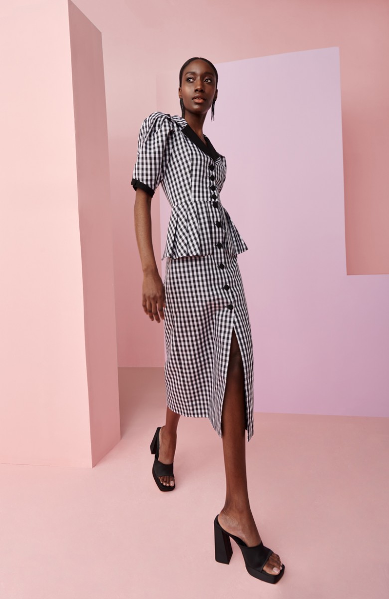 Vestido de fiesta cuadro vichy blanco y negro solapa y cuello y