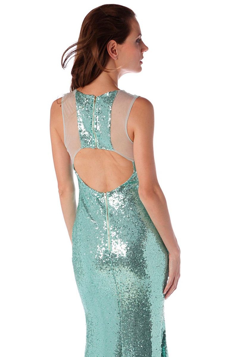 vestido largo en color verde con lentejuelas y transparencias ajustado de corte sirena para fiestas y eventos de q2 en apparentia