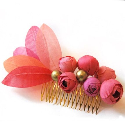 peineta para boda bautizo evento y fiesta en tonos rosa y coral de flores y hojas de taneke en apparentia