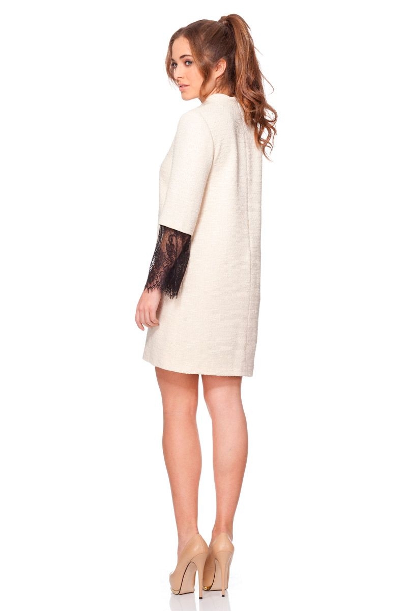 comprar vestido online beige de lana con cuello mao corte recto encaje negro manga francesa de rocknrom en apparentia