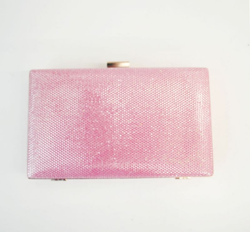 clucth de fiesta rosa con cierre de boquilla y cadena para colgar para ir de fiesta nochevieja online