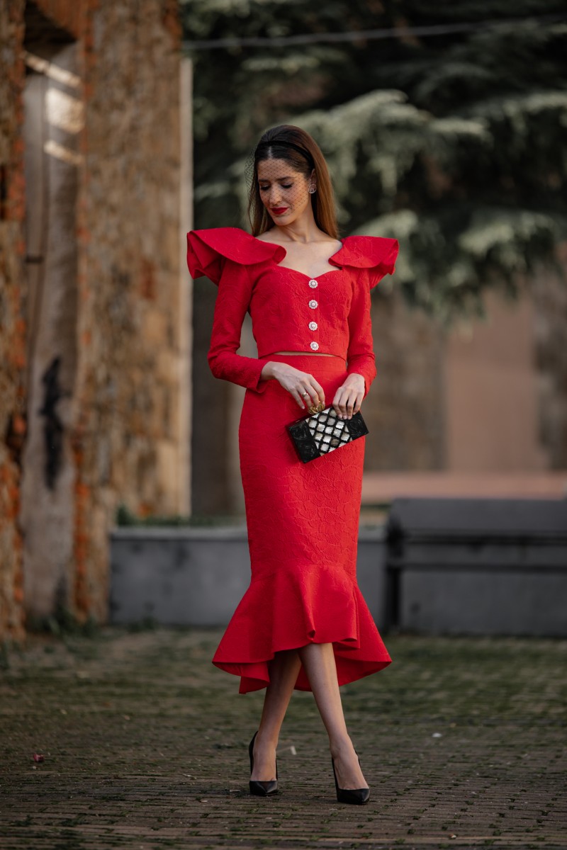 invitada perfecta  comprar falda y top con volantes brocado rojo para invitadas a boda de dia, graduacion, evento, comunion
