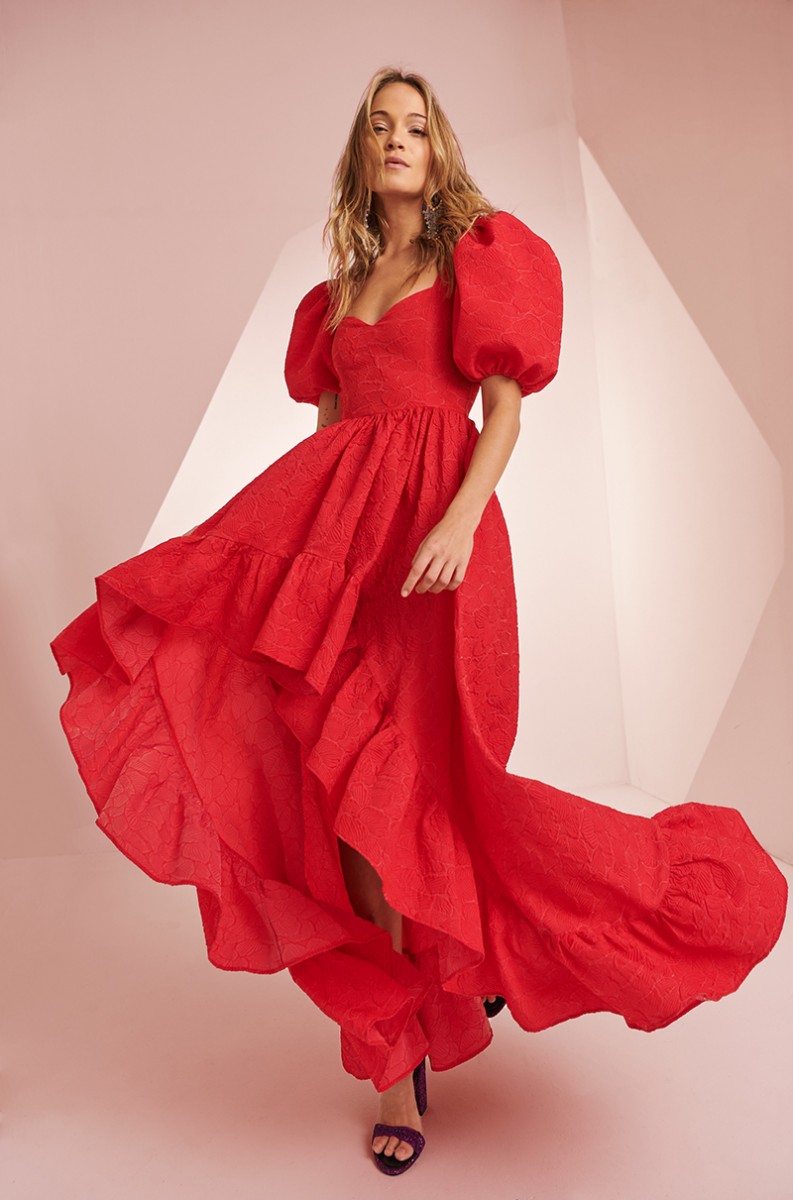 comprar vestido brocado rojo para invitadas a boda de dia, graduacion, evento, compra online, vestido largo