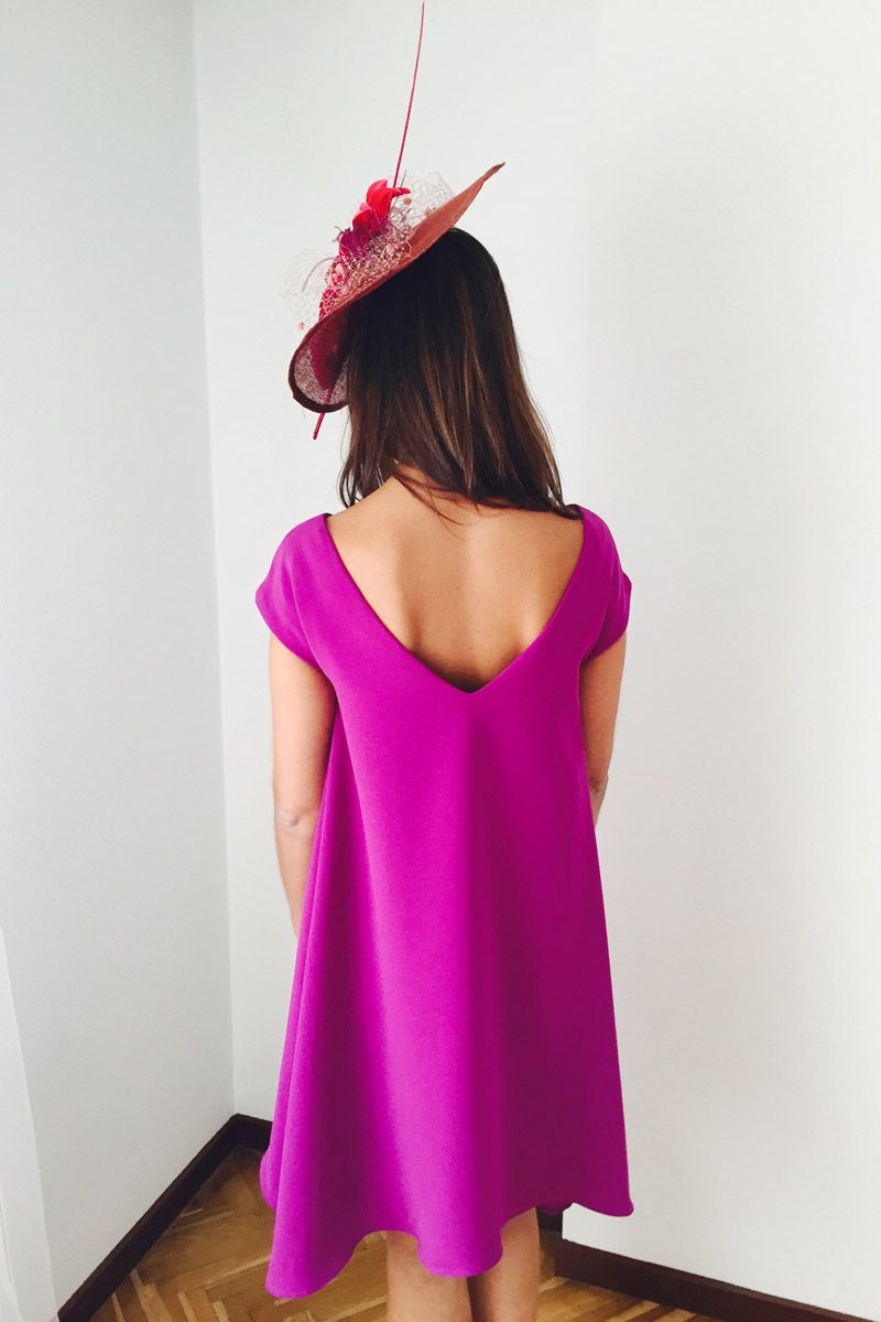 vestido de fiesta con capa morado de vuelo para bodas eventos fiestas coctel nochevieja de otoño invierno de bouret en apparentia