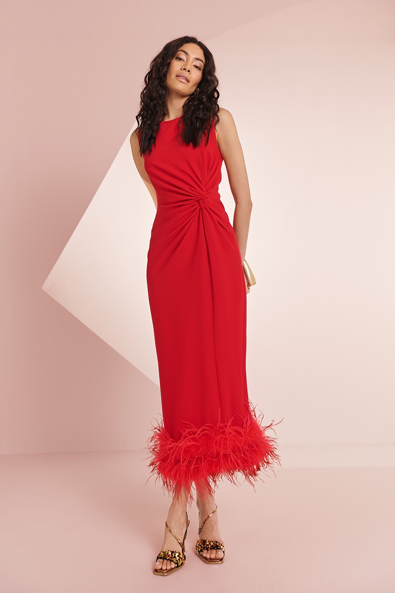 comprar  vestido rosa plumas para invitadas a boda de dia, graduacion, evento, comunion, pluma rojo