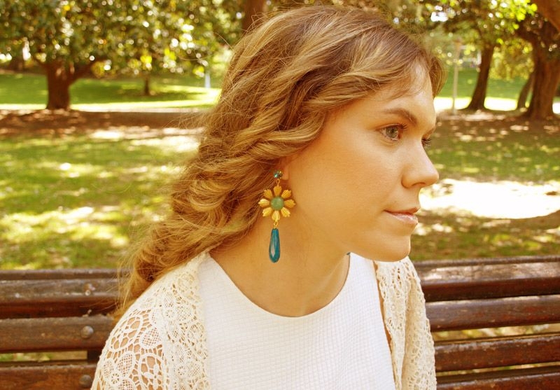 pendientes largos de perlas y swarovski para fiesta evento boda de legorburu en apparentia