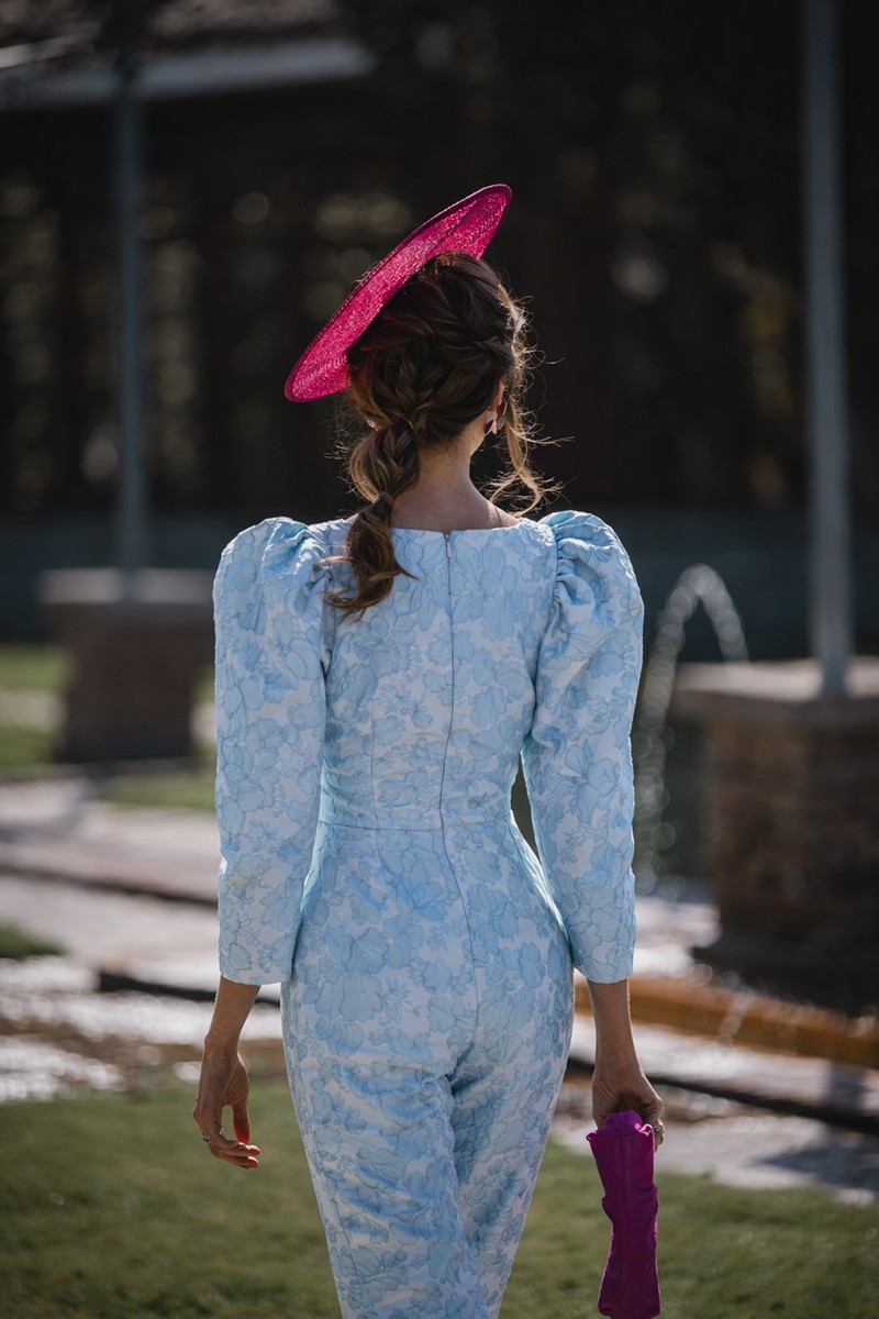 comprar online Mono para boda confeccionado en jacquard aguamarina con manga jamon, pantalon estrecho y lazada en cintura para invitadas boda verano, graduacion, mama de comunion omama de bautizo