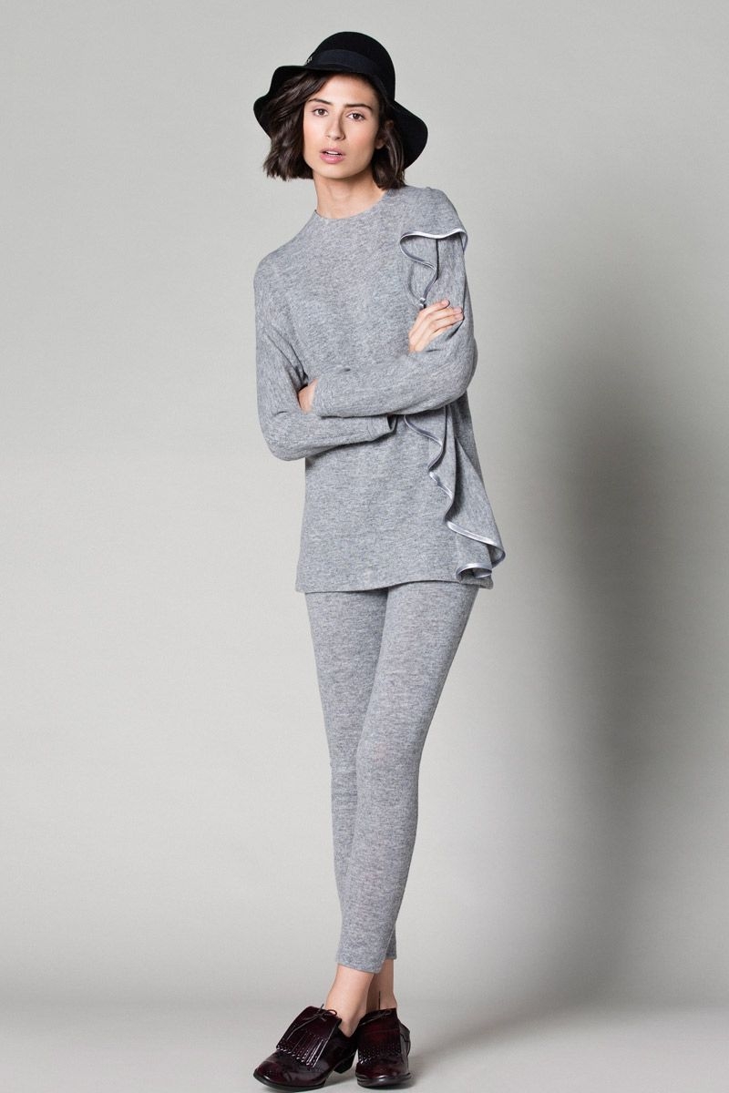 pantalones de lana pitillos gris de nubbe en apparentia