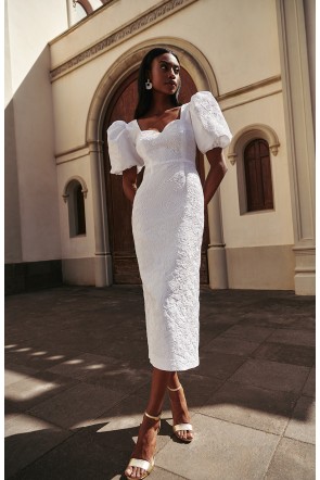 vestido en jacquard brocado blanco con escote corazon, manga globo y falda recta  para invitadas a boda, bautizo, comunion, shoponline