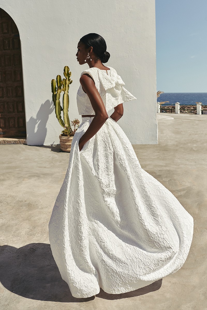 falda larga en jacquard de excelente calidad en color blanco con dibujo floral en relieve para novia, segundo vestido, boda