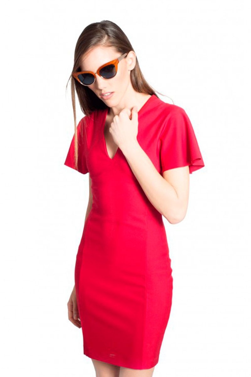 vestido de fiesta rojo de manga corta con escote en pico para bodas eventos nochevieja cocte de felipe albernaz