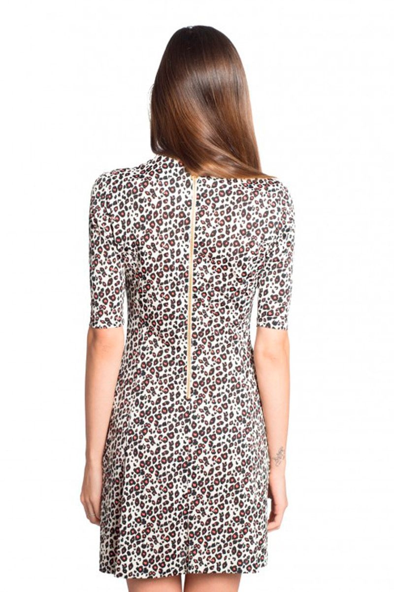 vestido estampado animal print  evase de manga corta para eventos fiestas nochevieja de felipe albernaz en apparentia