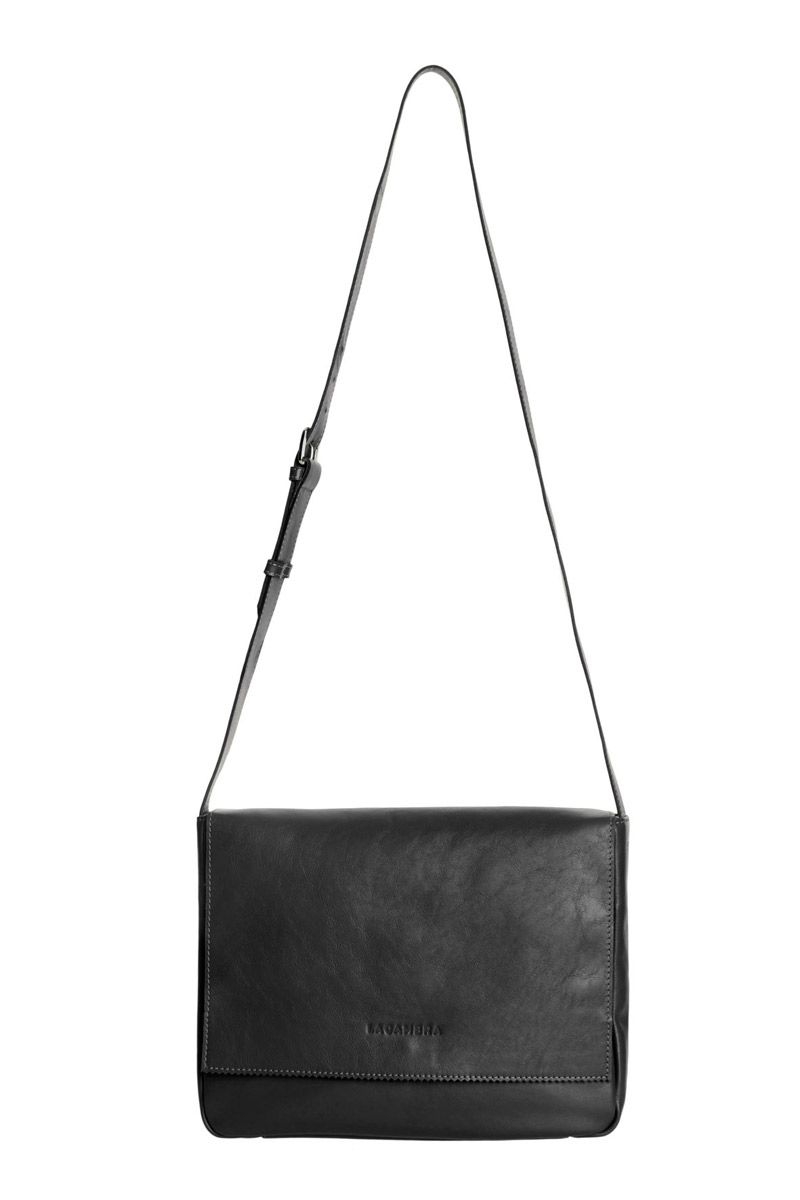 bolso bandolera de piel negra grande de lacambra en apparentia