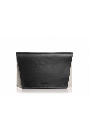 clutch de piel negro y blanco plano de lacambra en apparentia