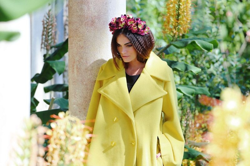 diadema de flores granate para bodas eventos fiestas de apparentia