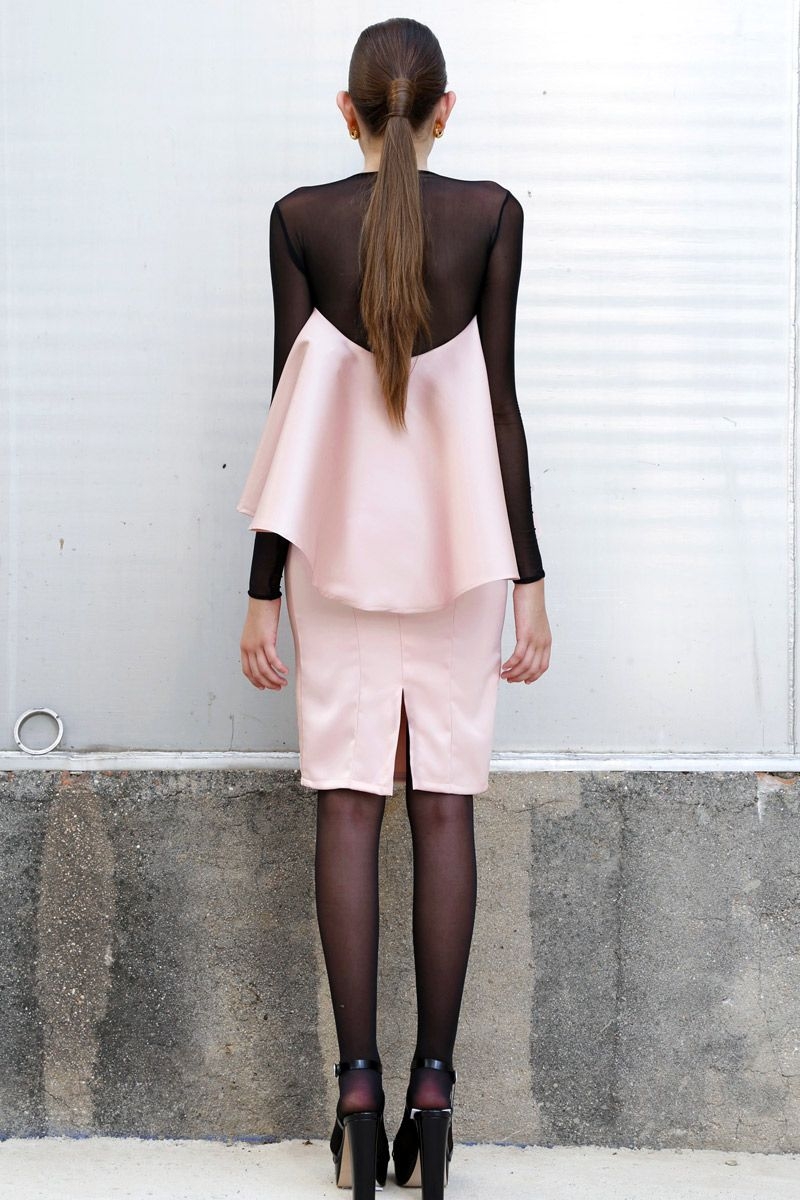 vestido de fiesta rosa palo con top asimetrico multiposicion y falda recta de otono invierno para boda evento fiesta coctel bautizo comunion nochevieja de cousin bliss en apparentia