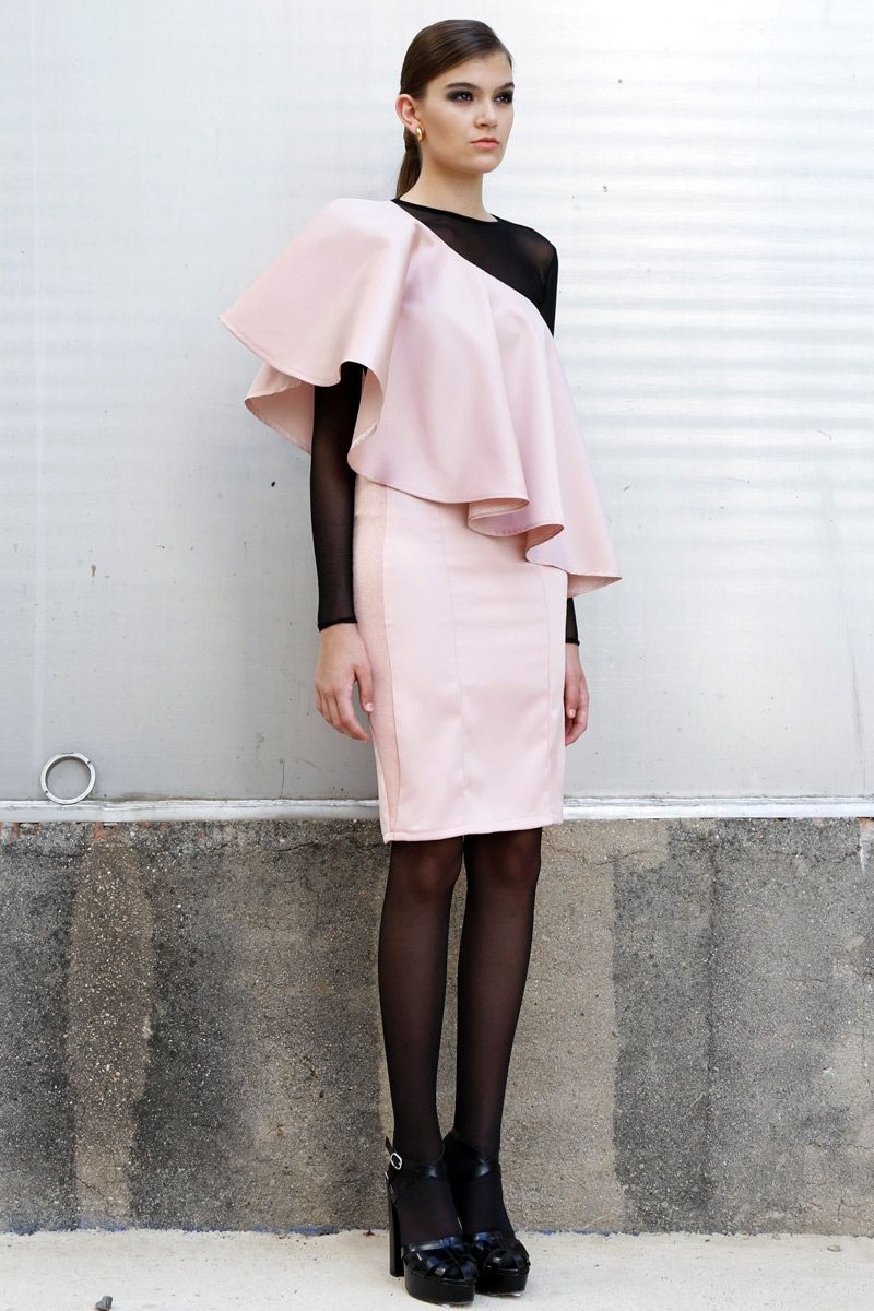 conjunto de fiesta rosa palo con top asimetrico multiposicion y falda recta de otono invierno para boda evento fiesta coctel bautizo comunion nochevieja de cousin bliss en apparentia