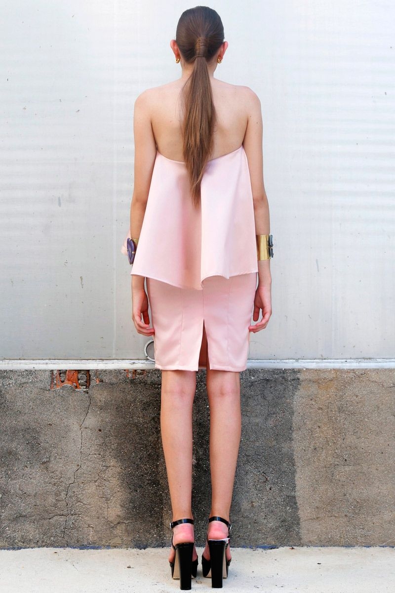 conjunto de fiesta rosa palo con top asimetrico multiposicion y falda recta de otono invierno para boda evento fiesta coctel bautizo comunion nochevieja de cousin bliss en apparentia