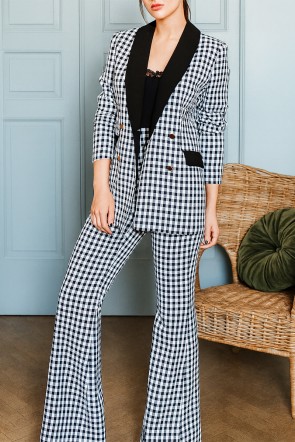 traje de blazer y pantalon de cuadro vichy blanco y negro para invitada evento, boda, trabajo