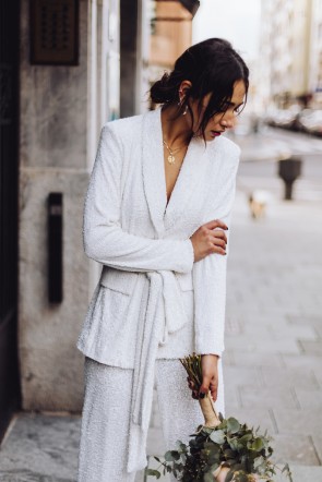 traje blanco para novia de chaqueta y pantalon de lentejuelas para boda íntima, segundo vestido de novia, preboda, evento de trabajo, fiesta