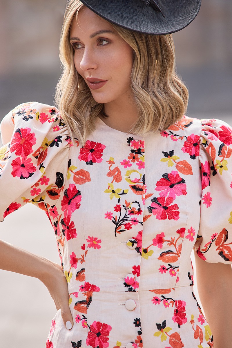 Vestido de lino midi con mangas abullonadas y botones  ideal para invitadas boda de dia, o mama de comunion o bautizo