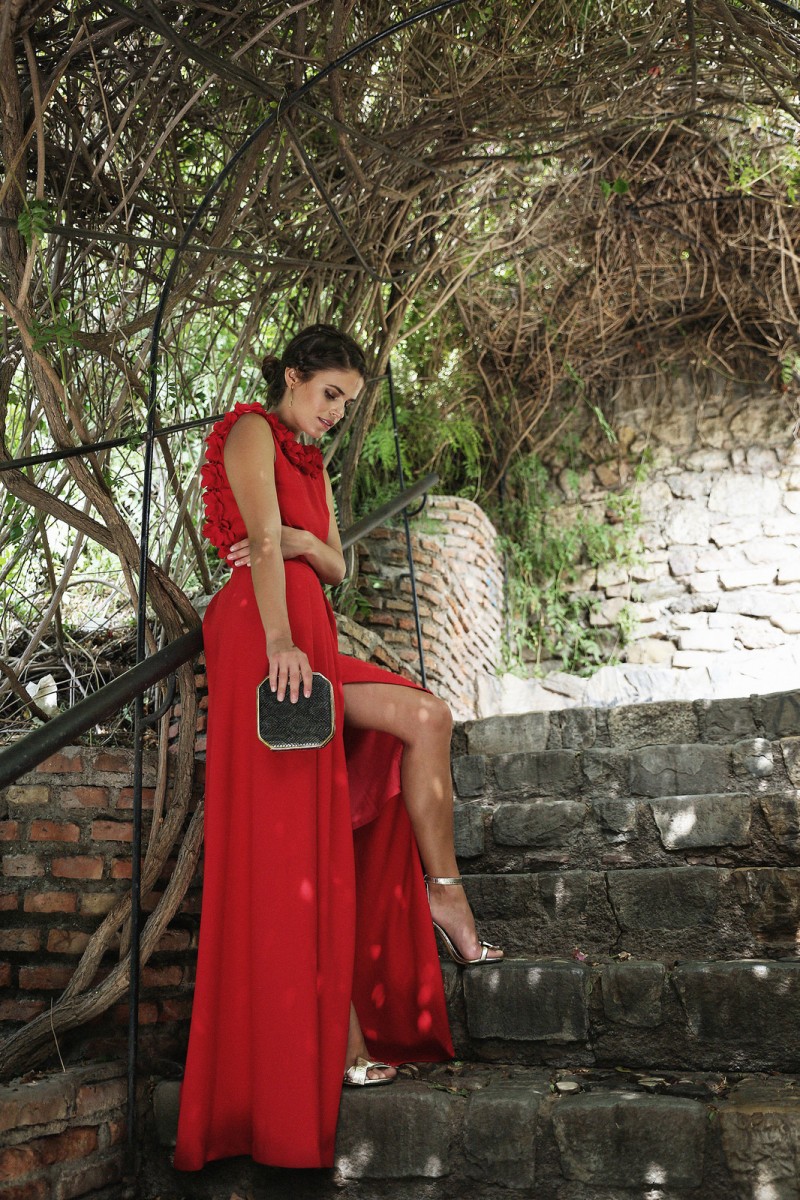 comprar online vestido invitada largo rojo con escote en la espalda de fiesta boda evento  graduacion de apparentia collection