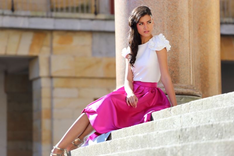 falda midi asimetrica en color frambuesa de fiesta boda evento coctel bautizo comunion de primavera verano en apparentia collection