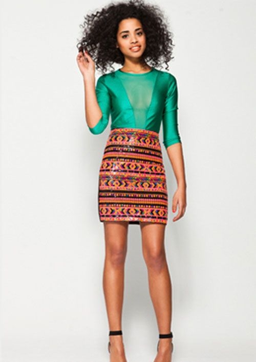 falda étnica detalle